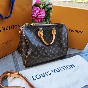 Louis Vuitton - Speedy 35 in Monogram Canvas